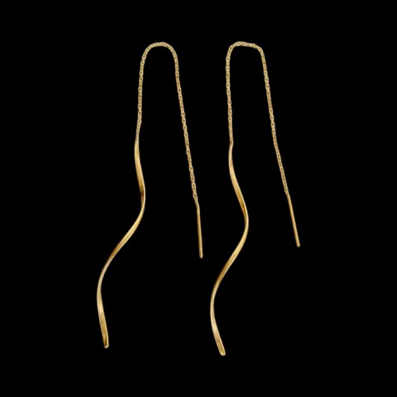 ✨Elegant Drop Wavy Earrings (Hypoallergenic) - Picture 2 of 3